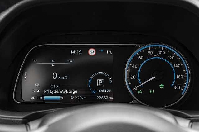 Nissan Leaf 39kWh N-Connecta