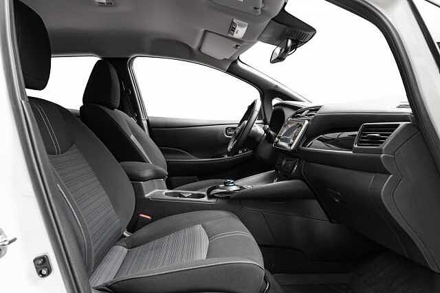 Nissan Leaf 39kWh N-Connecta